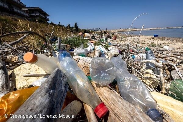 Plastic waste on the beach near Brindisi