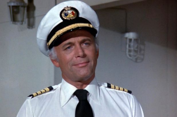 The Love Boat' captain Gavin MacLeod dead at 90
