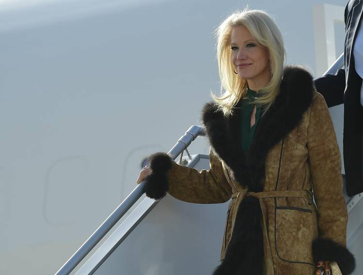 White House counselor Kellyanne Conway deplanes Air Force One in December. (Mandel Ngan/AFP/Getty Images)
