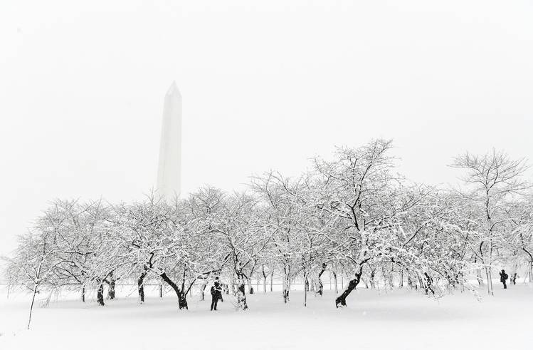 A late March snowstorm hits the D.C. region. (Jonathan Newton/The Washington Post)