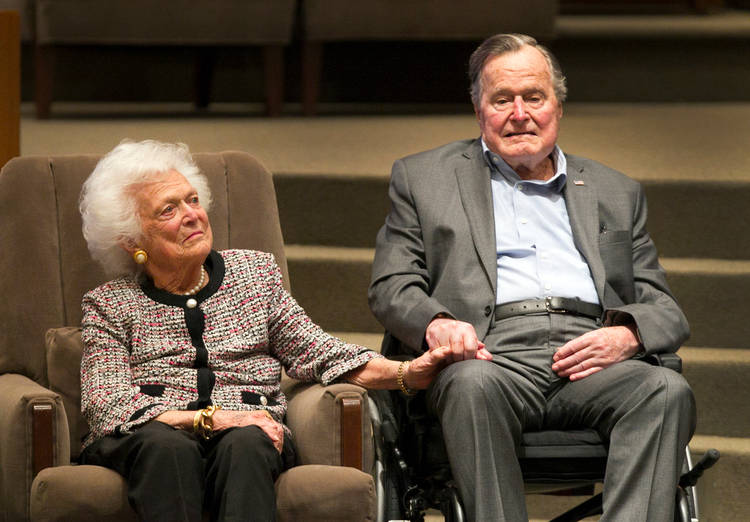 George H.W. Bush and Barbara Bush at a March 2017 awards ceremony in Houston. (Steve Gonzales/Houston Chronicle/AP)