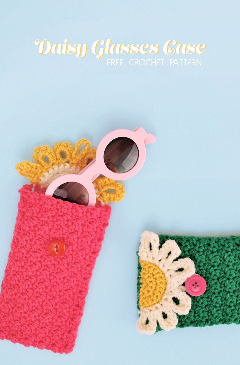 Happy Daisy Crochet Glasses Pouch - Free Crochet Pattern - keep your glasses or sunglasses safe in this cute floral case