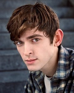 A picture containing person, outdoor</p>
<p>Description automatically generated