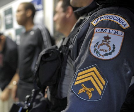 Policiais da reserva do Rio de Janeiro receberão armas gratuitas do estado