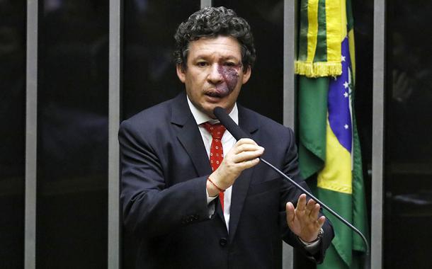 “Brasil terá responsabilidade fiscal com metas sociais”, diz Reginaldo Lopes