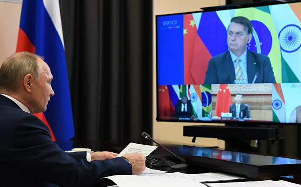 Rússia pede que Bolsonaro faça 5 testes de Covid antes de encontro com Putin
