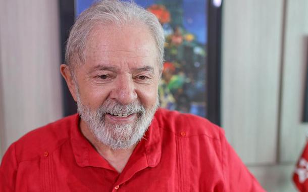 Lula diz que Bolsonaro é '100% mentiroso' e promete 'continuar brigando para reconstruir a democracia'