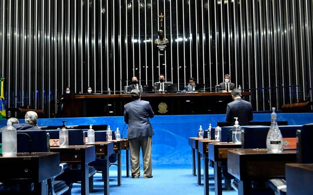 Senado aprova projeto que revoga a Lei de Segurança Nacional, resquício da ditadura