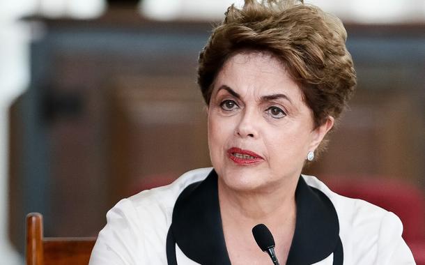 Dilma diz que a China é luz contra a decadência e escuridão da sociedade ocidental