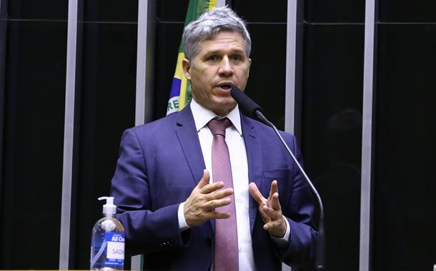 Paulo Teixeira diz que PEC do Ministério Público deve voltar ao plenário da Câmara
