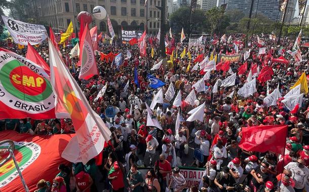 Ato nacional pelo impeachment de Bolsonaro reúne 21 partidos políticos e movimentos sociais