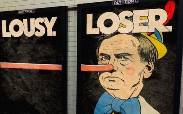 Após discurso na ONU, Bolsonaro é retratado como Pinóquio no metrô de Nova York