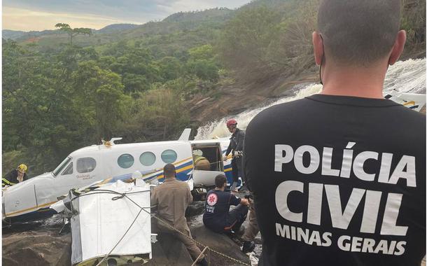 Por que o avião de Marília Mendonça bateu numa linha de transmissão? Especialistas tentam entender