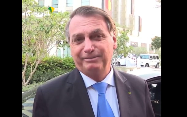 Em Dubai, Bolsonaro diz que discutiu “troca de presos políticos” (vídeo)