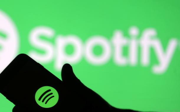 Spotify incluirá um 'aviso de conteúdo' em todos os podcasts relacionados à covid-19