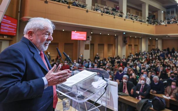 Lula: futuro da humanidade precisa ser construído com diálogo e não autoritarismo