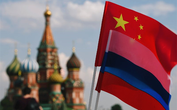 Autoridades dos EUA dizem que Rússia pediu à China ajuda militar e econômica para a guerra