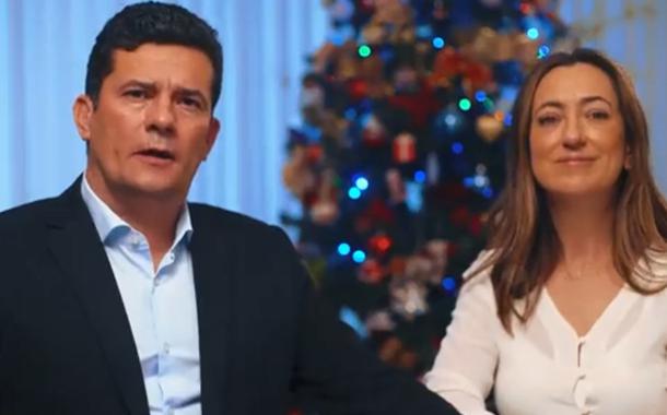Moro e Rosangela divulgam vídeo de Natal e revoltam a internet