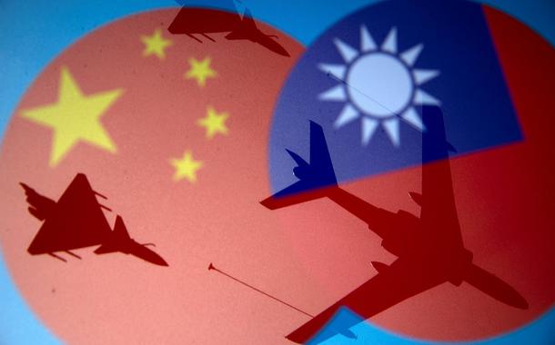 China envia aviões de guerra ao Estreito de Taiwan antes da visita de Nancy Pelosi