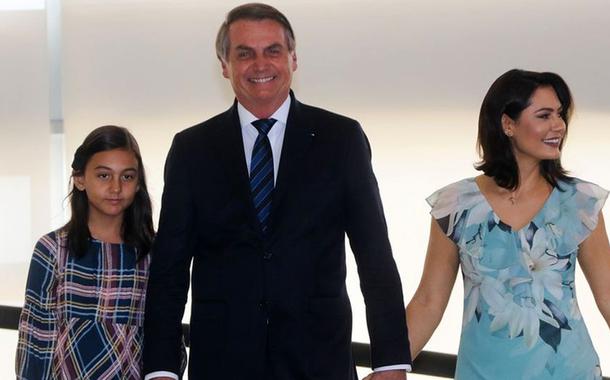 Bolsonaro critica vacinação infantil, diz que sua filha não será vacinada e afirma que 
