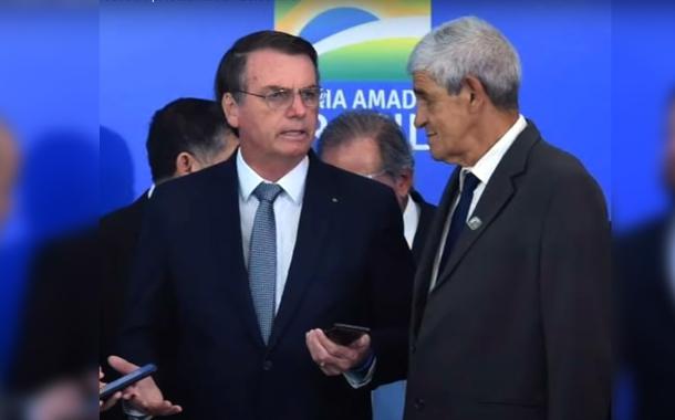 Amigo e ex-assessor de Bolsonaro confirma rachadinha na família