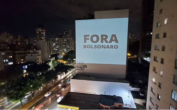 Bolsonaro diz que Brasil vive sob ditadura e que 