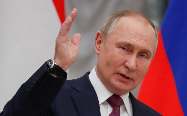 Ocidente vai impor sanções em qualquer caso, denuncia Putin