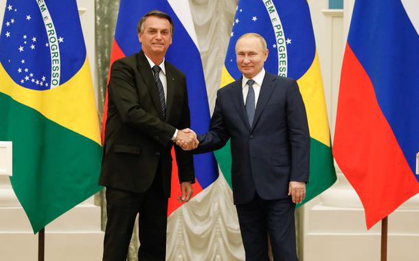 Em guerra na Ucrânia, Rússia suspende exportações de fertilizantes e decisão atinge Brasil