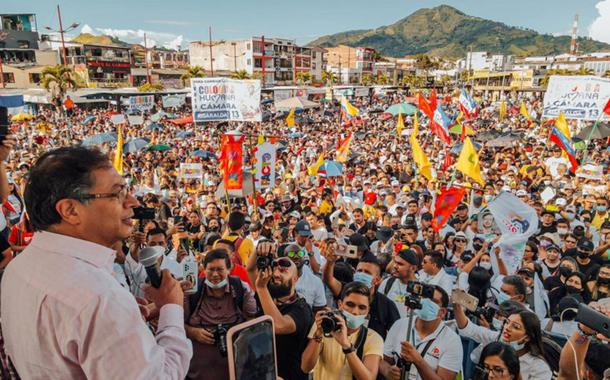 Esquerda mostra força na Colômbia e se credencia para derrotar a direita nas eleições presidenciais de maio