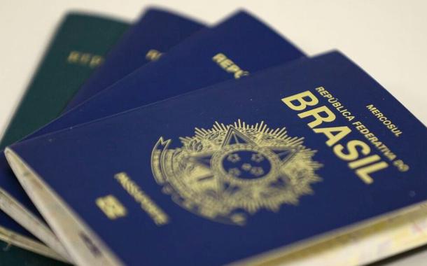PF suspende confecção de passaportes por falta de verbas