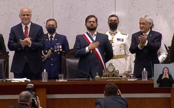 Gabriel Boric toma posse como presidente do Chile