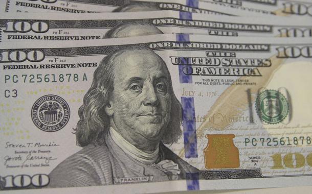 Uso do dólar como arma política vai acelerar a fuga da moeda estadunidense, aponta Reuters