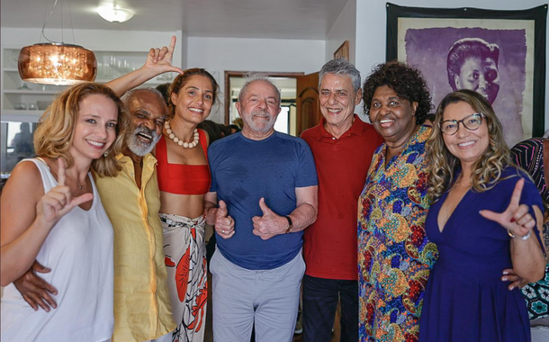 Lula encontra Chico Buarque e Carol Proner no Rio