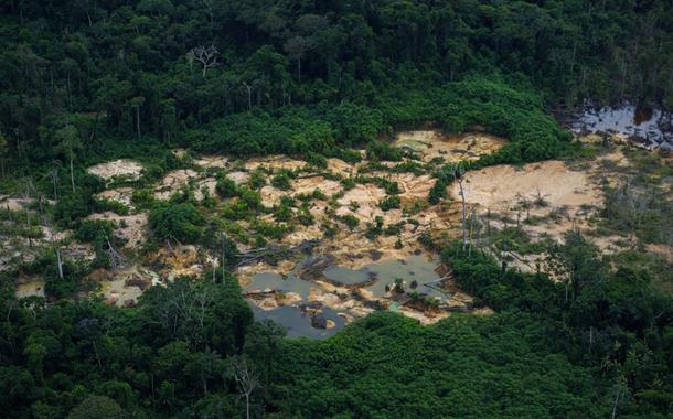 Conflito de garimpeiros com índios Yanomami deixa dois mortos e cinco feridos