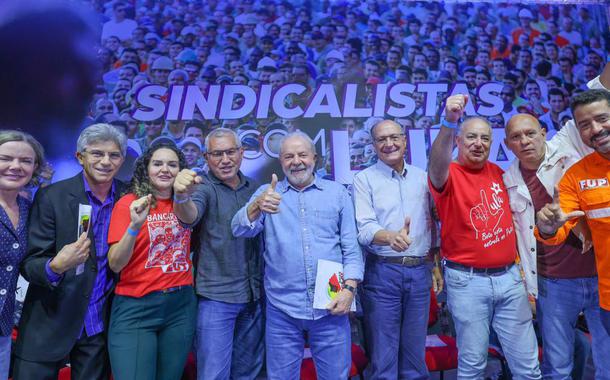 Eurasia: Lula tem 70% de chance de vitória, contra 25% de Bolsonaro e 5% da terceira via