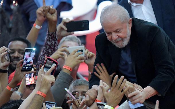 PT faz adaptações em agenda devido a provocações de bolsonaristas que afetam a segurança de Lula