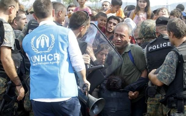 Número de deslocados e refugiados no mundo ultrapassa 100 milhões pela primeira vez, diz ONU