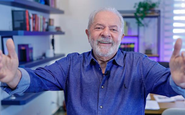 Após Datafolha arrasador, campanha de Lula pede humildade e pé no chão