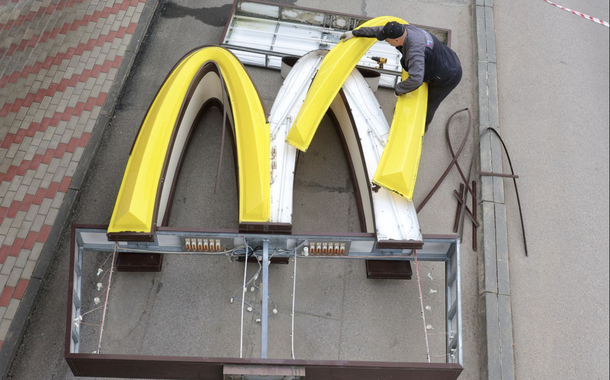 Adeus, McDonald's: rede de fast food será reaberta com novos donos na Rússia