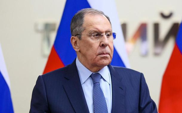 Ucrânia cria risco de utilização de armas de destruição em massa, diz Lavrov