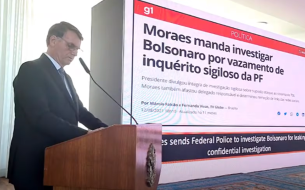 Bolsonaro usa presidência para mentir sobre urnas e atacar ministros do STF a embaixadores