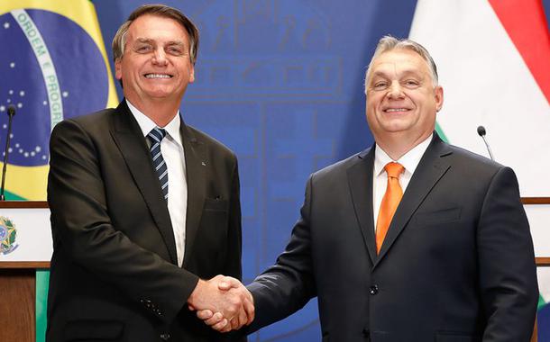 Chanceler da Hungria ofereceu ajuda para reeleição de Bolsonaro