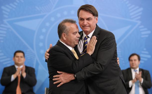 Sete ex-ministros de Bolsonaro enriqueceram no governo; patrimônios chegam a R$ 6 milhões