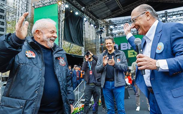 Lula escala Alckmin para acompanhá-lo na entrevista ao Jornal Nacional