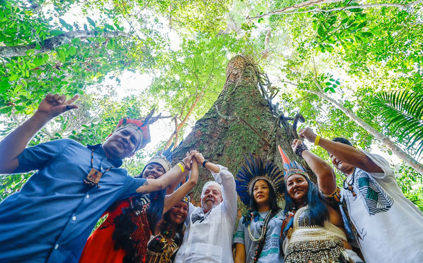 Lula comemora queda no desmatamento da Amazônia: 