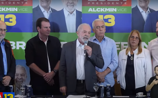 Lula recebe líderes do PSD e reafirma ser contra teto de gastos: 'tirou dinheiro da Educação e do SUS'