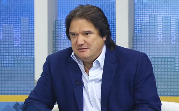 “Fala de Bolsonaro sobre meninas venezuelanas enseja investigação”, diz Pedro Serrano