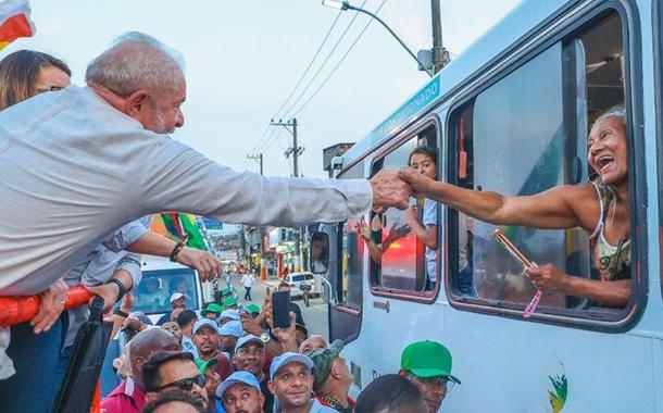 Em Belford Roxo, Lula promete alavancar a indústria naval e retomar a inclusão social no País