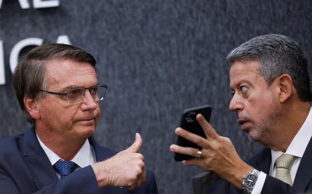 Lira manobra na Câmara para levar adiante PEC que pode dar imunidade vitalícia a Bolsonaro