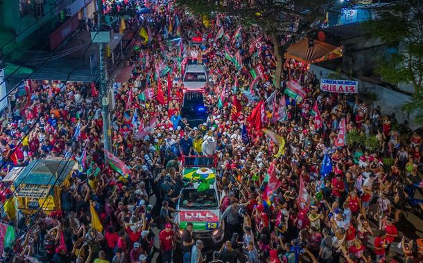 Lula diz no Rio de Janeiro que Bolsonaro governa para seus milicianos